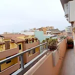 Apartment Bluecharme Modern Quartu SantʼElena