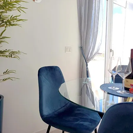 Apartment Bluecharme Modern Quartu Sant'Elena