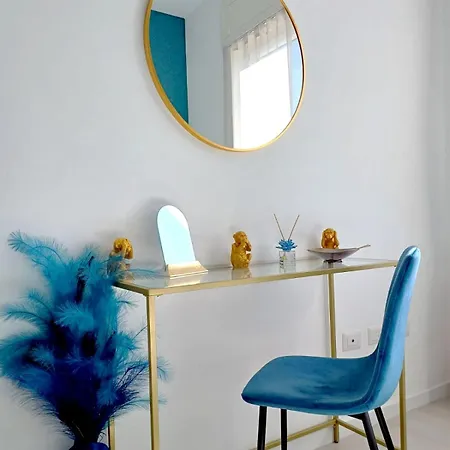 Bluecharme Modern